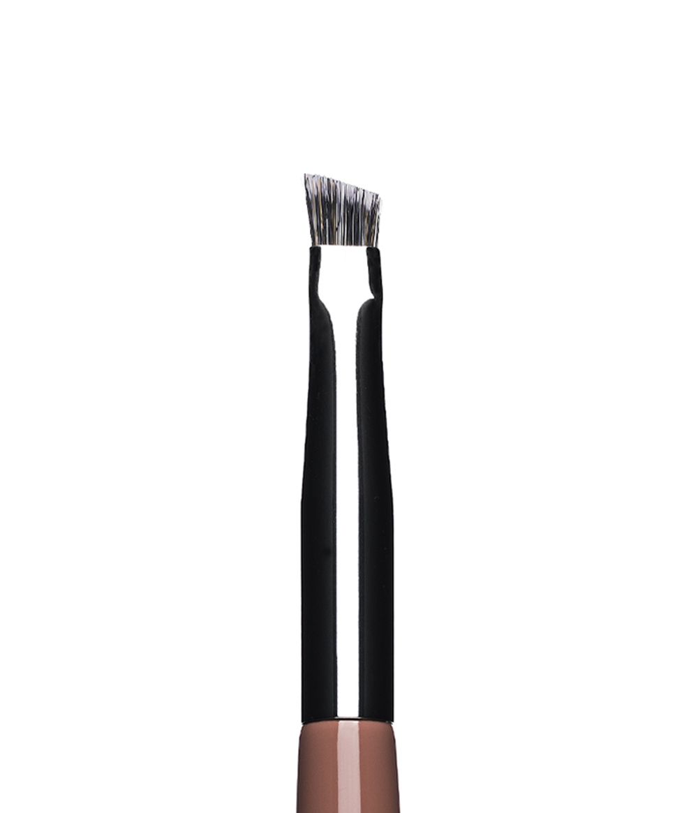 SUPER ANGLED BROW BRUSH 01 SUPER ANGLED BROW BRUSH 01