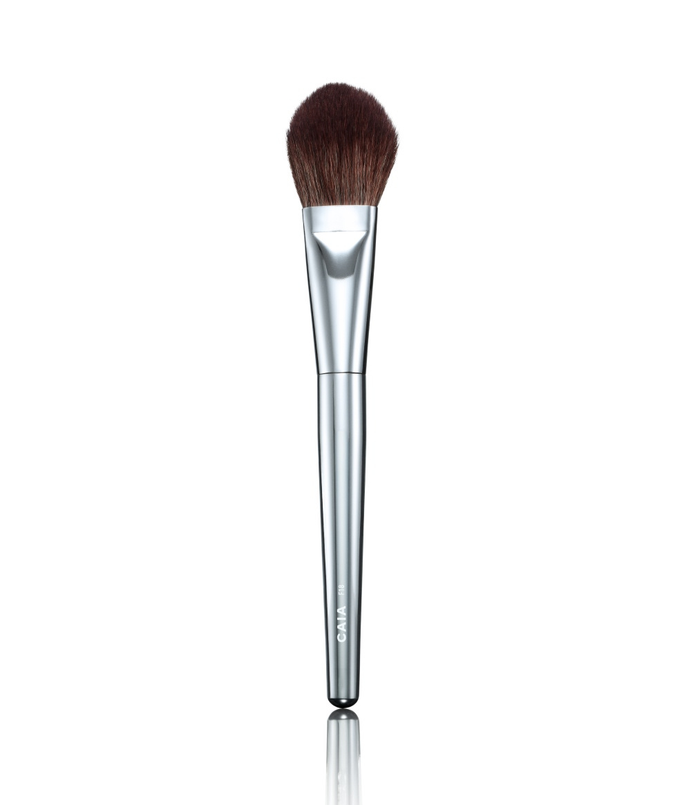 LOOSE BRONZER BRUSH F18 ryhmässä MEIKIT / KASVOT / Bronzer & Contour @ CAIA Cosmetics (CAI528)