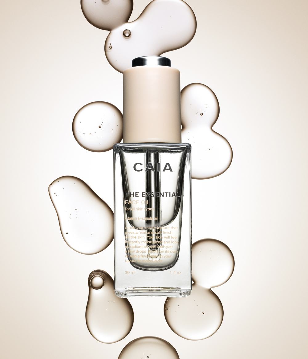 THE ESSENTIAL FACE OIL THE ESSENTIAL FACE OIL